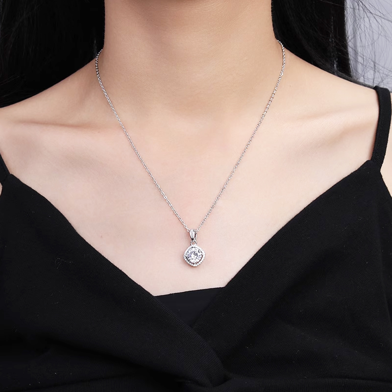 0.5-2ct Round Moissanite Neckl - Charm Necklace Dainty 评论和价格
